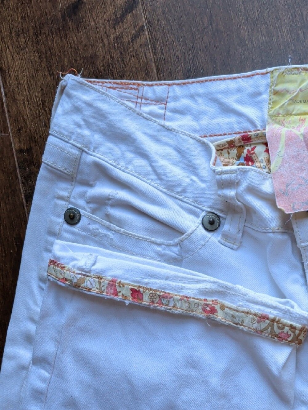 Marlow White Skinny Jeans with Floral Cuff Detail - Picture 3 of 4